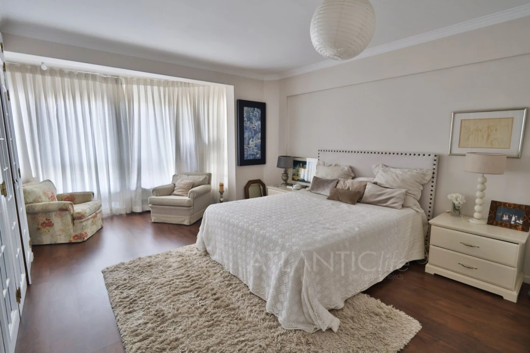 Apartamento T5 para Venda em Agualva e Mira-Sintra Foto 18