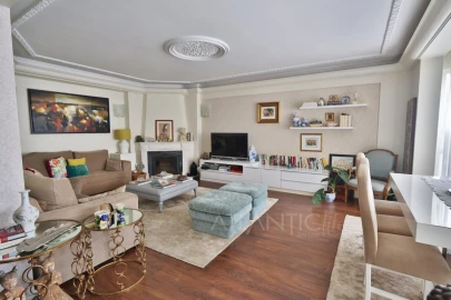 Apartamento T5 para Venda em Agualva e Mira-Sintra