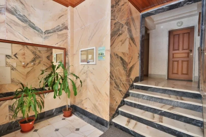 Apartamento T5 para Venda em Agualva e Mira-Sintra