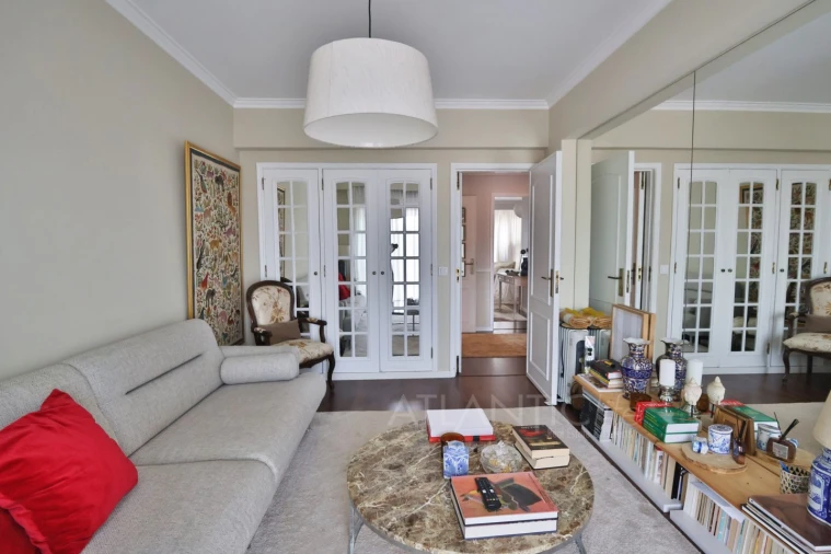 Apartamento T5 para Venda em Agualva e Mira-Sintra Foto 8