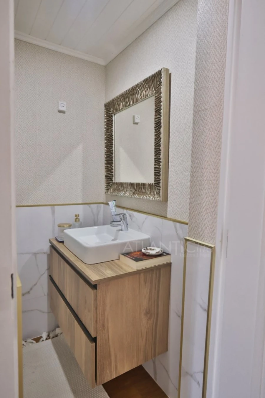 Apartamento T5 para Venda em Agualva e Mira-Sintra Foto 16
