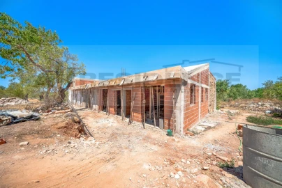 Terreno Misto para Venda em Boliqueime