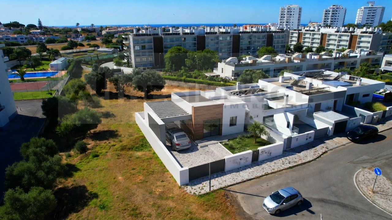Terreno para Venda em Albufeira e Olhos de Água Foto 7
