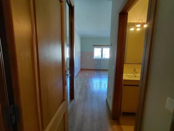 Apartamento T3 para Arrendamento em Caldas da Rainha - Santo Onofre e Serra do Bouro