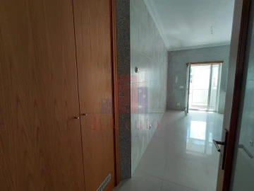 Apartamento T3 para Arrendamento em Caldas da Rainha - Santo Onofre e Serra do Bouro