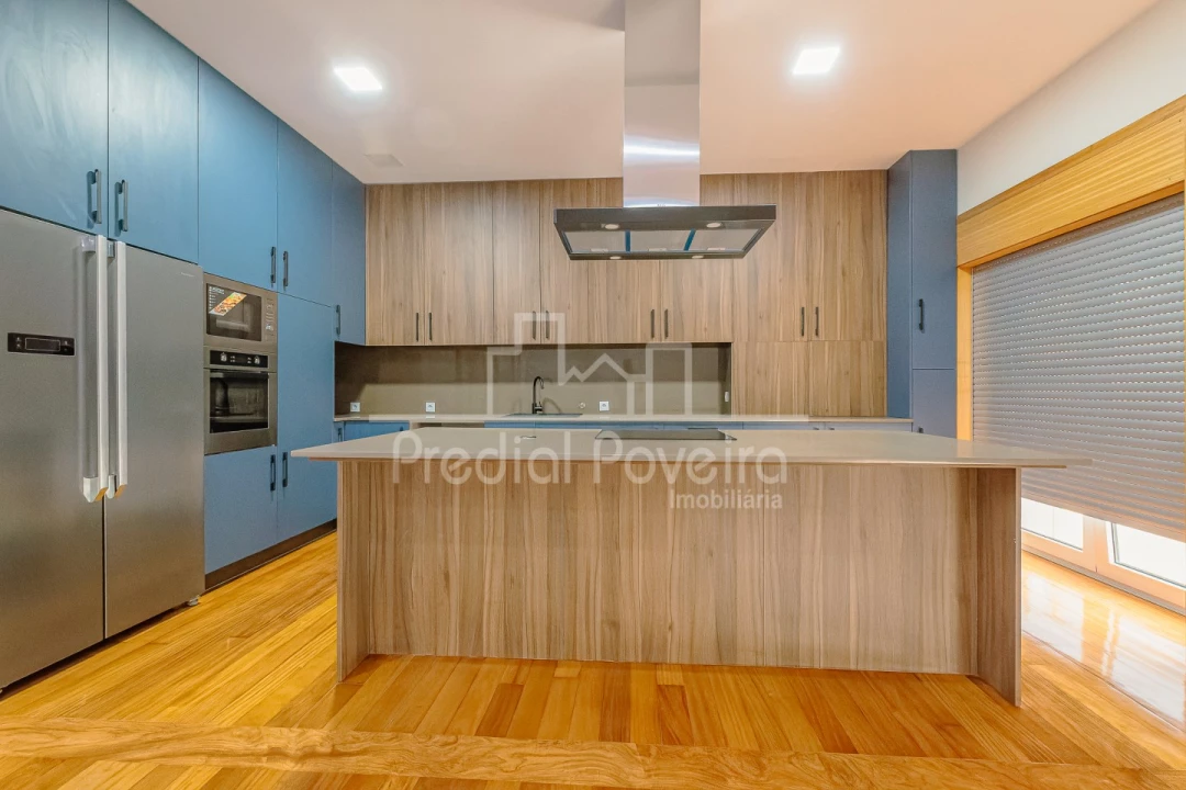 Apartamento T4 para Venda em Póvoa de Varzim, Beiriz e Argivai Foto 9