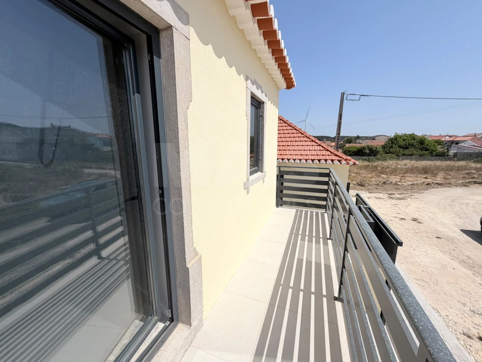 Moradia T3 para Venda em São Bartolomeu dos Galegos e Moledo Foto 10
