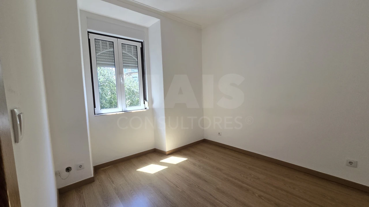 Apartamento T2 para Arrendamento em Alcantara Foto 11