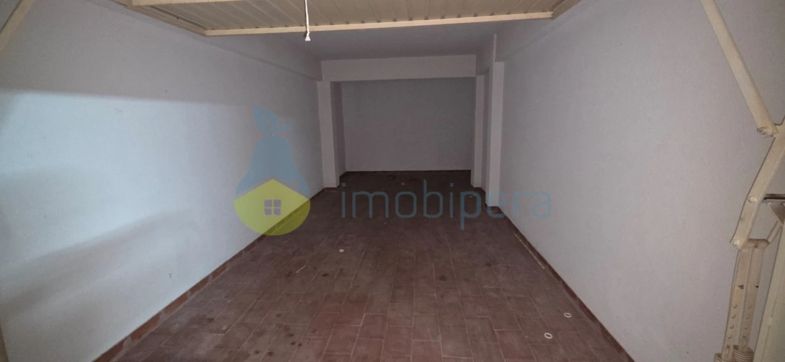 Garagem para Venda em Porches Foto 9