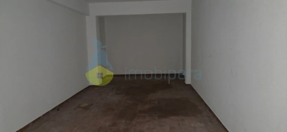 Garagem para Venda em Porches