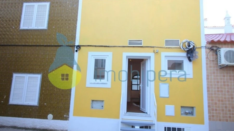 Moradia T2 para Venda em Armação de Pera