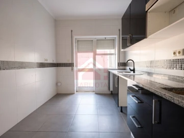 Apartamento T2 para Venda em Ramalde