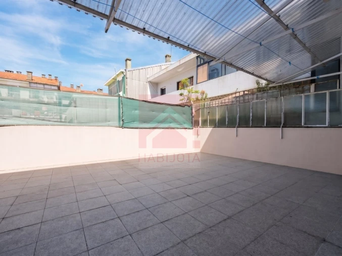 Apartamento T2 para Venda em Ramalde Foto 25