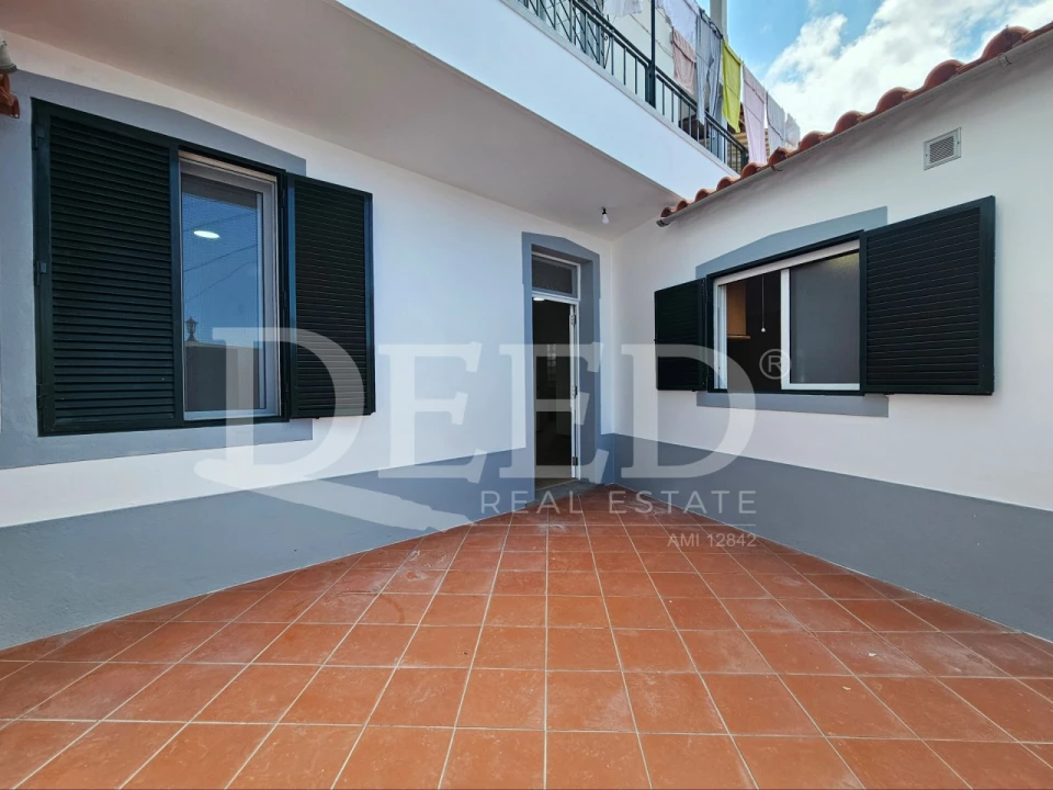 Apartamento T1 para Venda em Funchal (Santa Maria Maior) Foto 1