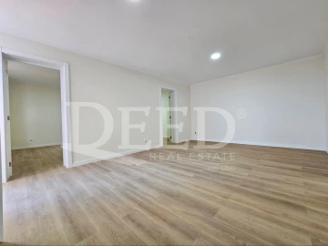 Apartamento T1 para Venda em Funchal (Santa Maria Maior)