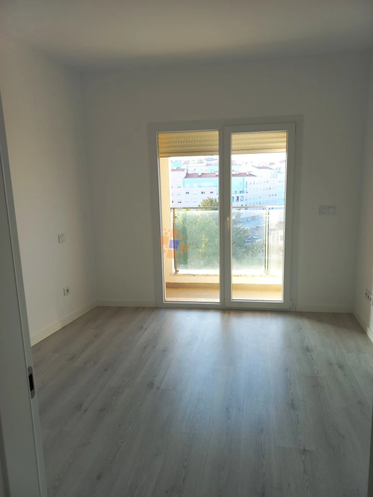 Apartamento T2 para Venda em Corroios Foto 13