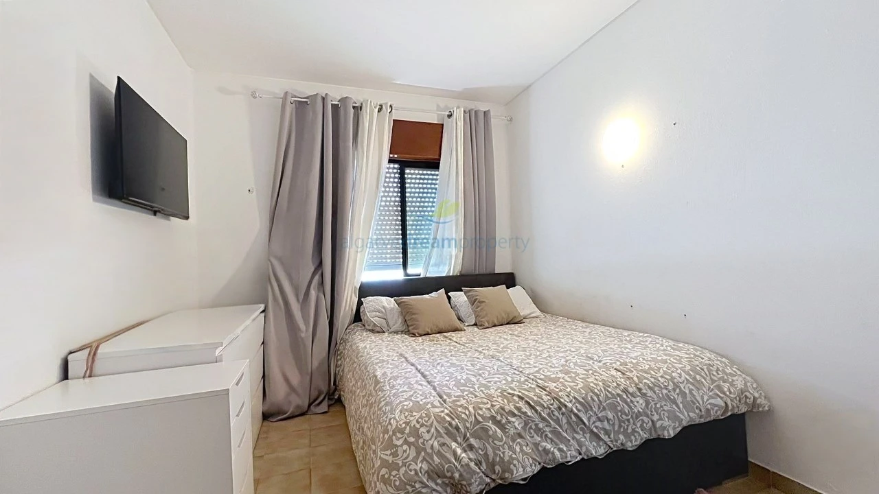 Apartamento T1 para Venda em Albufeira e Olhos de Água Foto 11
