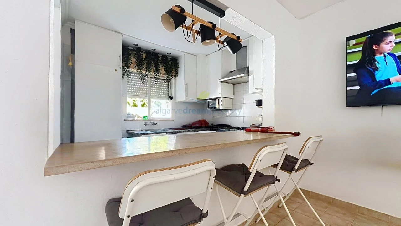 Apartamento T1 para Venda em Albufeira e Olhos de Água Foto 7