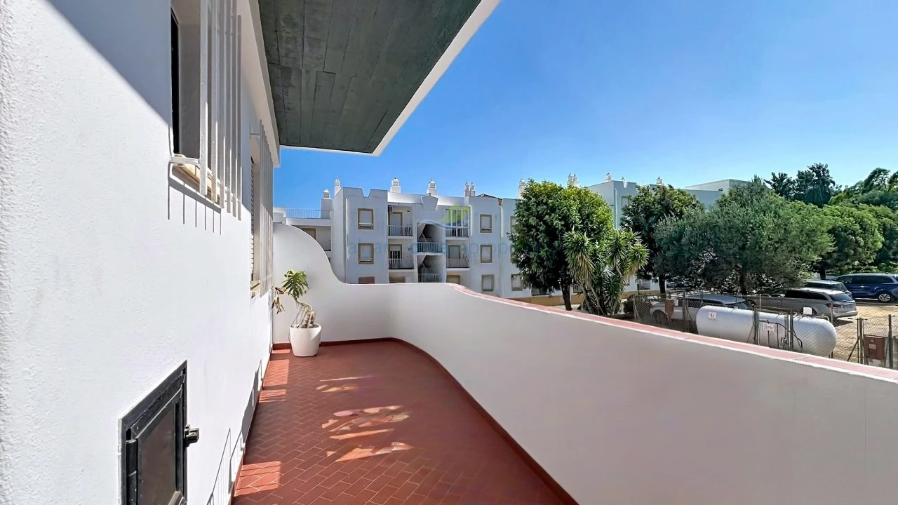 Apartamento T1 para Venda em Albufeira e Olhos de Água Foto 13