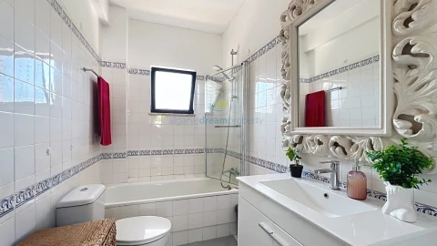 Apartamento T1 para Venda em Albufeira e Olhos de Água
