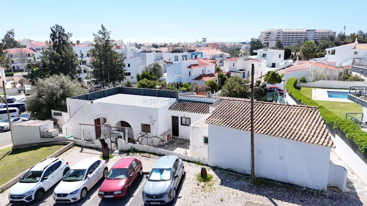 Moradia T6 para Venda em Albufeira e Olhos de Água Foto 7