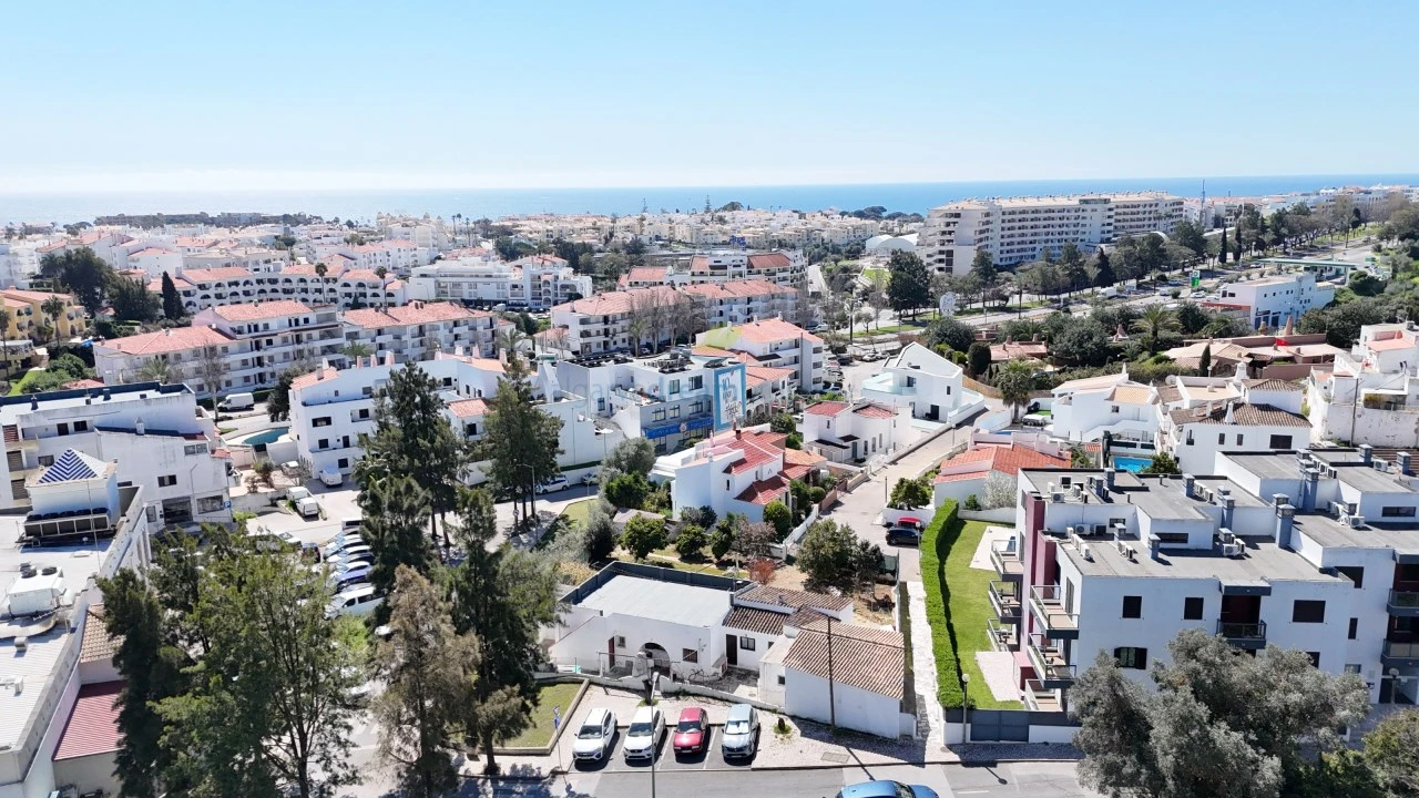 Moradia T6 para Venda em Albufeira e Olhos de Água Foto 18