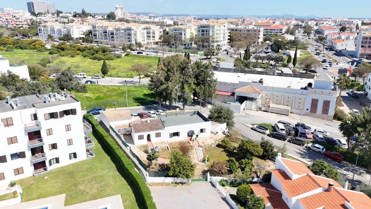 Moradia T6 para Venda em Albufeira e Olhos de Água Foto 28