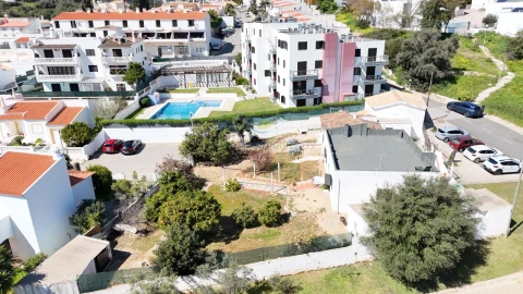 Moradia T6 para Venda em Albufeira e Olhos de Água