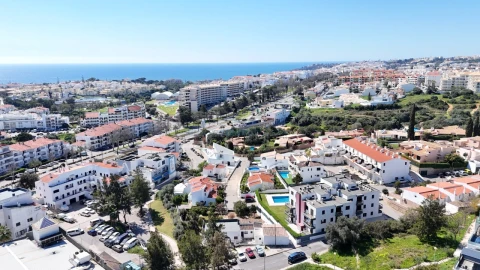 Moradia T6 para Venda em Albufeira e Olhos de Água