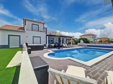 Moradia T4 para Venda em Quelfes
