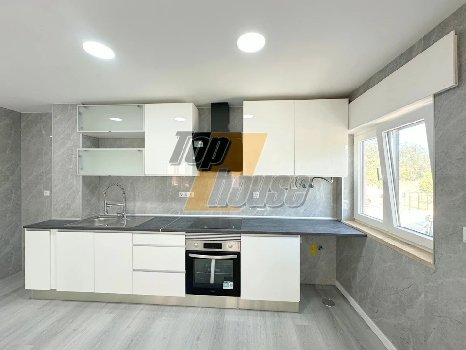 Apartamento T2 para Venda em Corroios Foto 4
