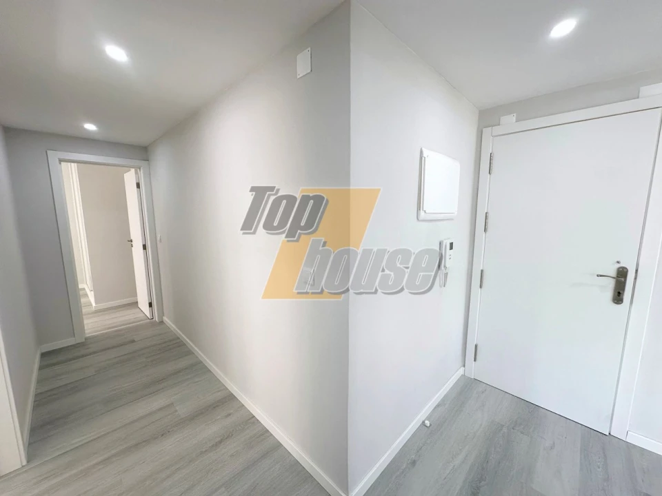 Apartamento T2 para Venda em Corroios Foto 8