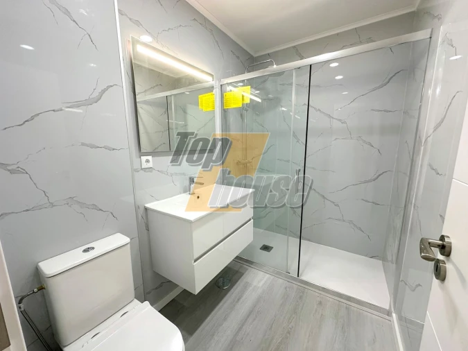 Apartamento T2 para Venda em Corroios Foto 15