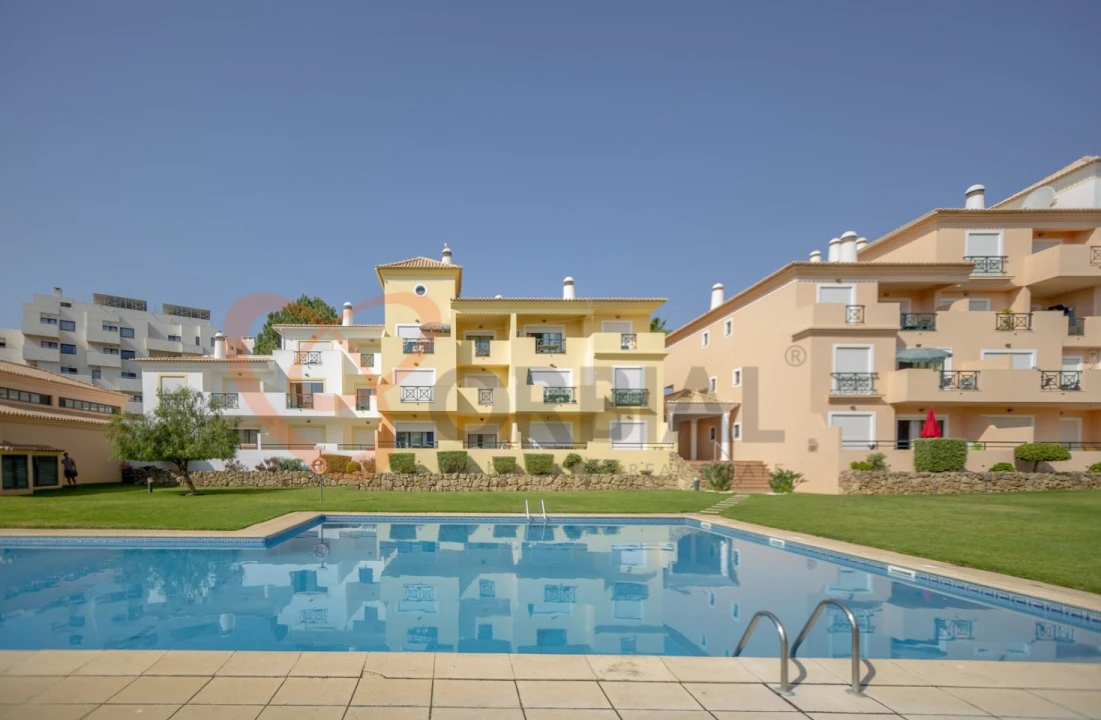 Apartamento T1 para Venda em Albufeira e Olhos de Água Foto 35