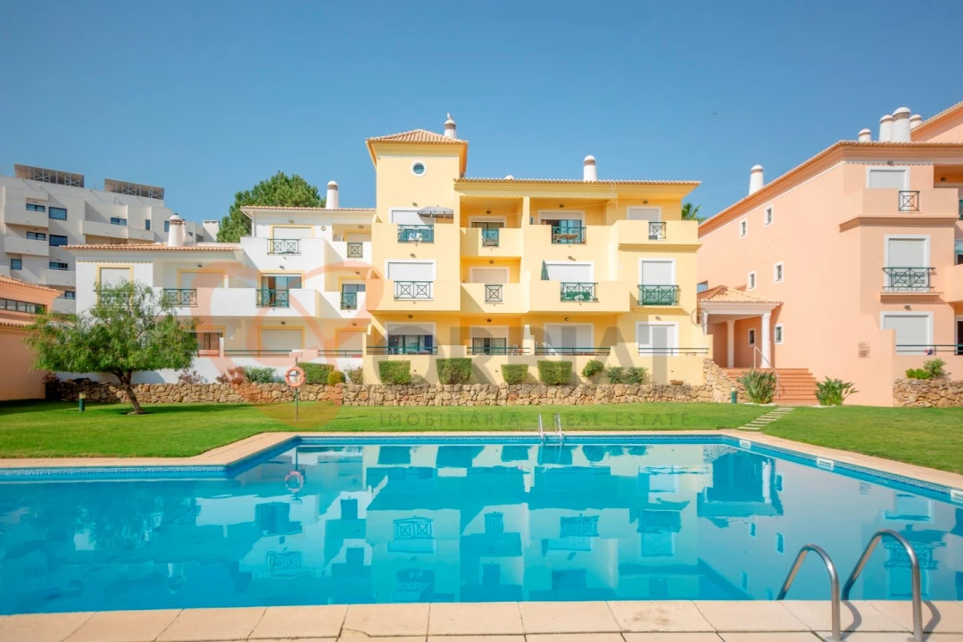 Apartamento T1 para Venda em Albufeira e Olhos de Água Foto 1