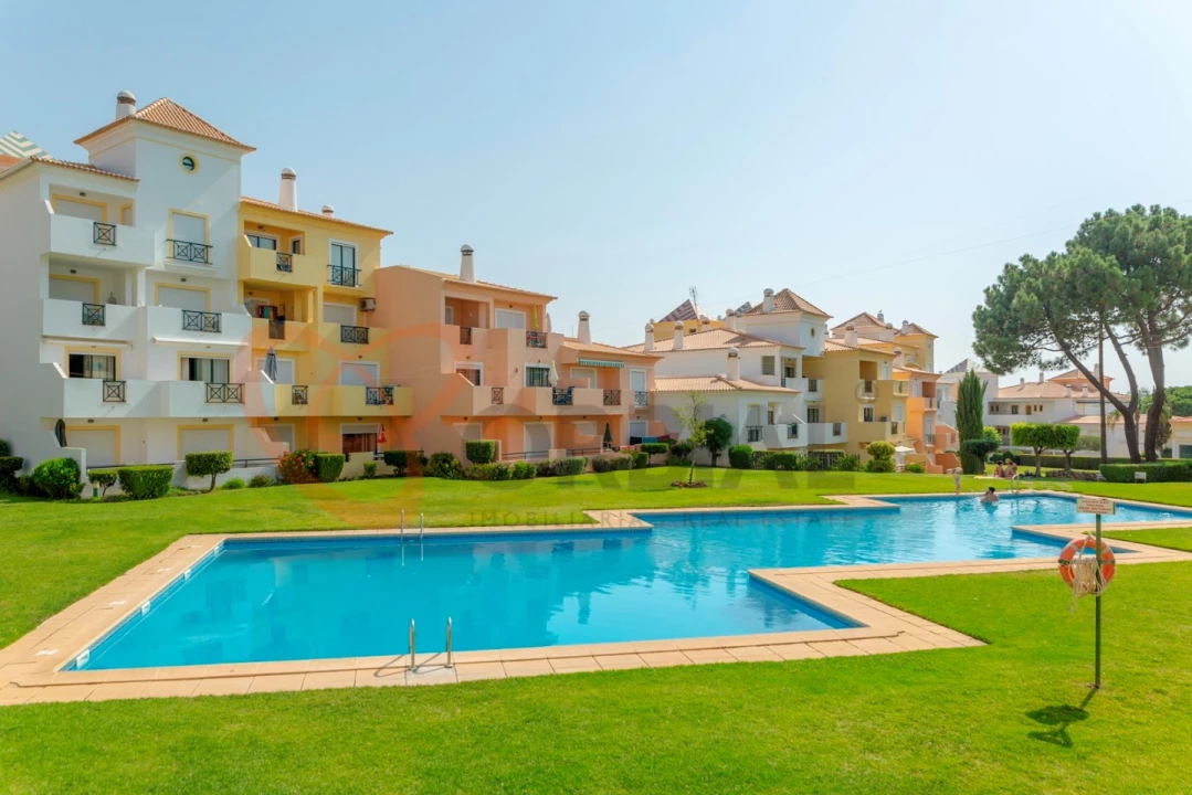 Apartamento T1 para Venda em Albufeira e Olhos de Água Foto 41