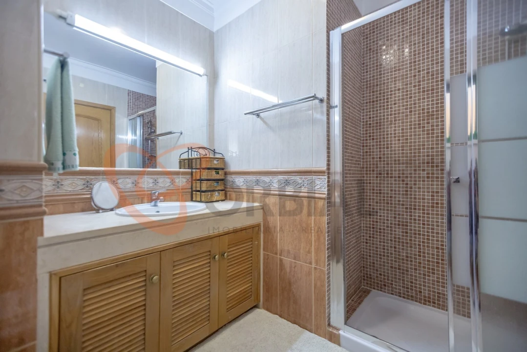 Apartamento T1 para Venda em Albufeira e Olhos de Água Foto 19