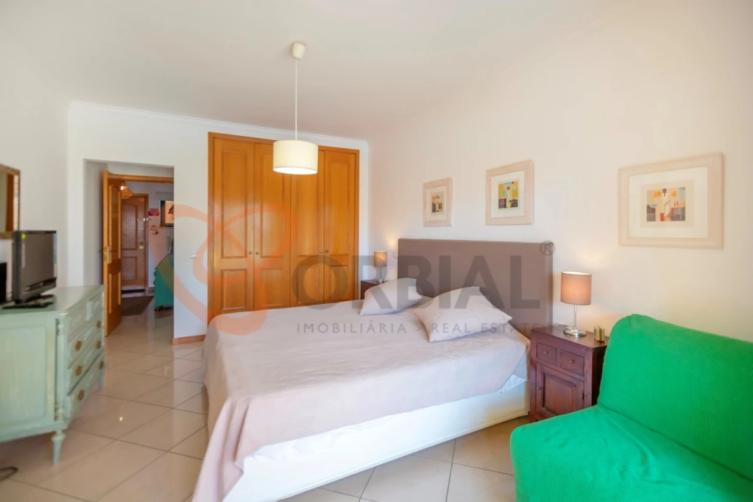 Apartamento T1 para Venda em Albufeira e Olhos de Água Foto 12