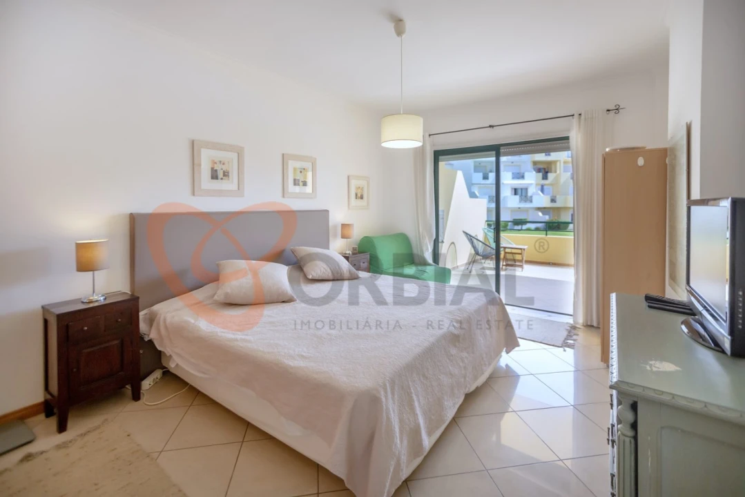 Apartamento T1 para Venda em Albufeira e Olhos de Água Foto 13