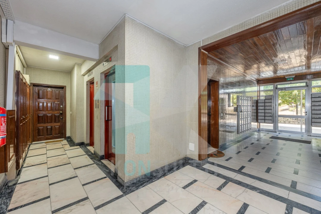 Apartamento T1 para Venda em Santa Marinha e São Pedro da Afurada Foto 4