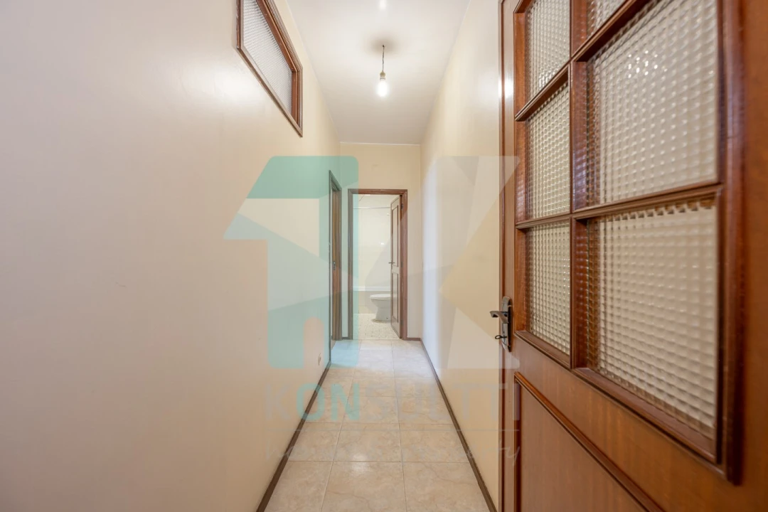 Apartamento T1 para Venda em Santa Marinha e São Pedro da Afurada Foto 22