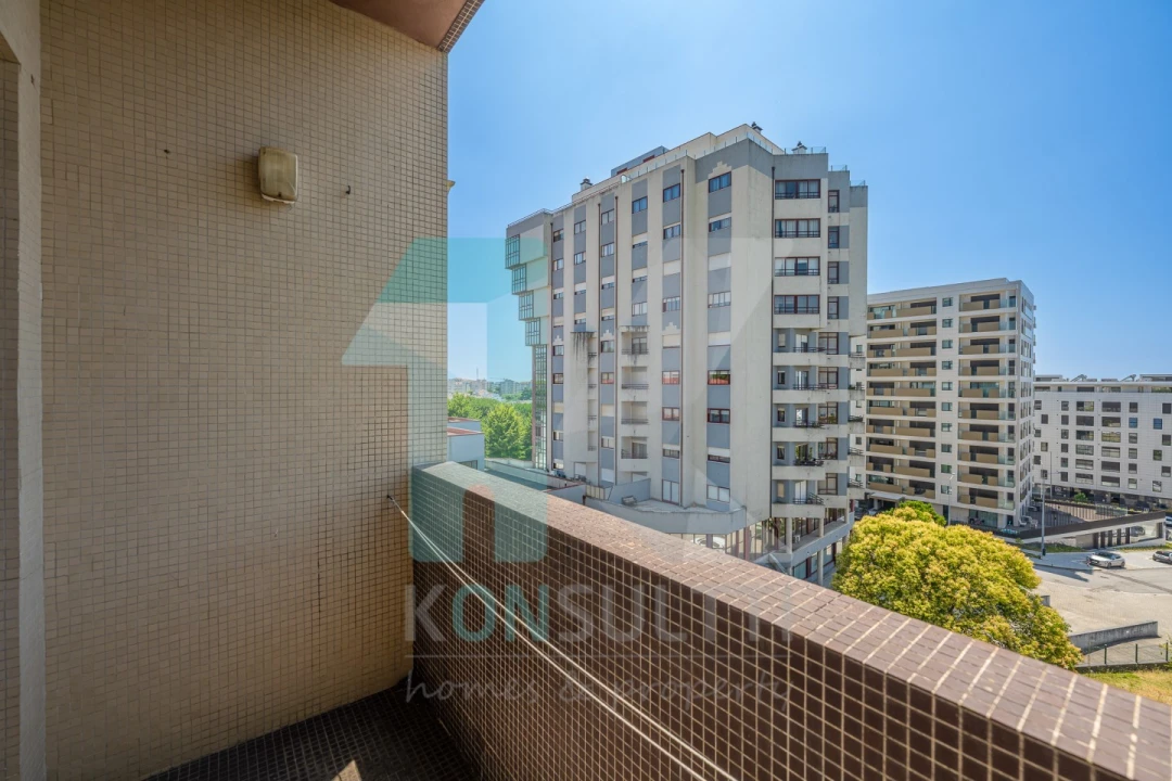 Apartamento T1 para Venda em Santa Marinha e São Pedro da Afurada Foto 30