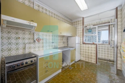 Apartamento T1 para Venda em Santa Marinha e São Pedro da Afurada