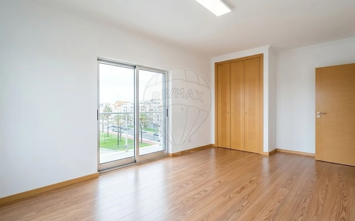 Apartamento T4 para Venda em Montijo e Afonsoeiro Foto 9