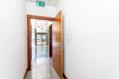 Loja para Venda em Alcantara