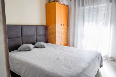Apartamento T2 para Venda em Baixa da Banheira e Vale da Amoreira