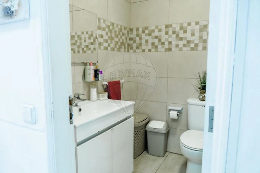 Apartamento T2 para Venda em Baixa da Banheira e Vale da Amoreira Foto 1