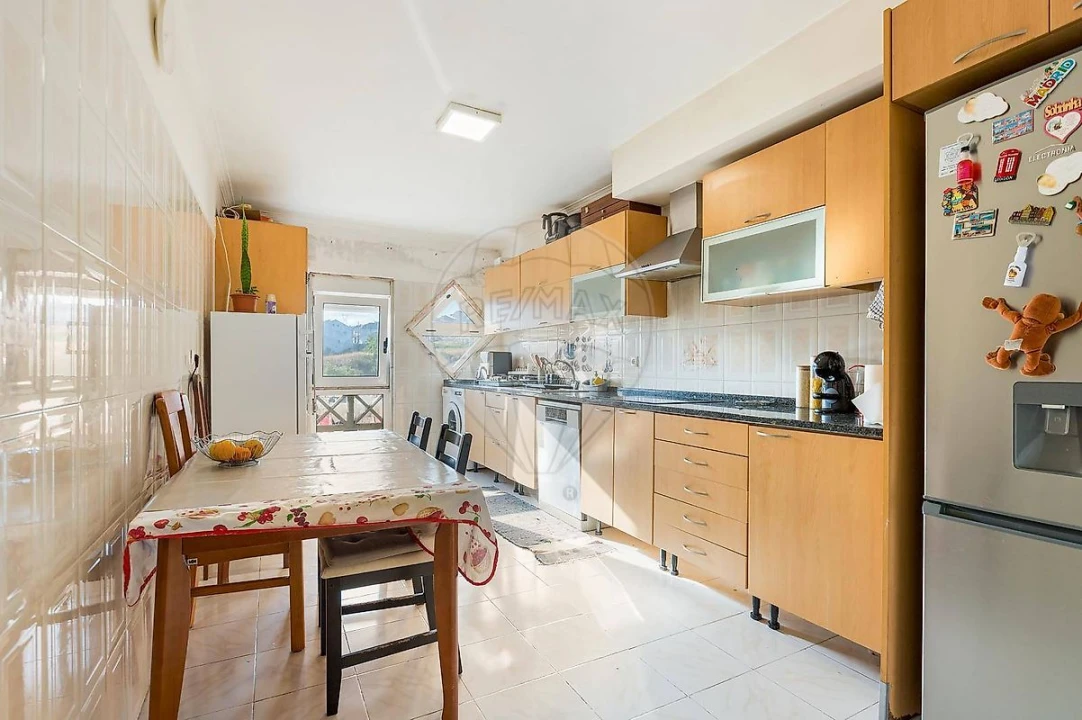 Apartamento T3 para Venda em Pontinha e Famões Foto 9