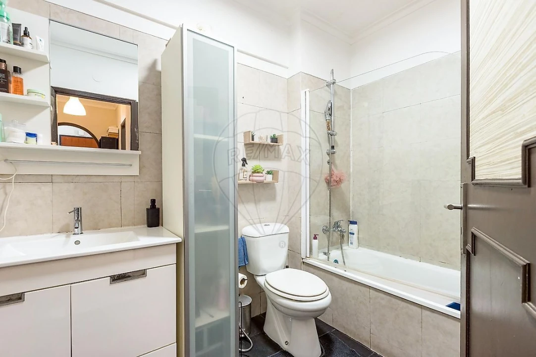 Apartamento T3 para Venda em Pontinha e Famões Foto 2