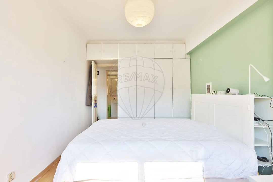Apartamento T2 para Venda em Cacém e São Marcos Foto 10